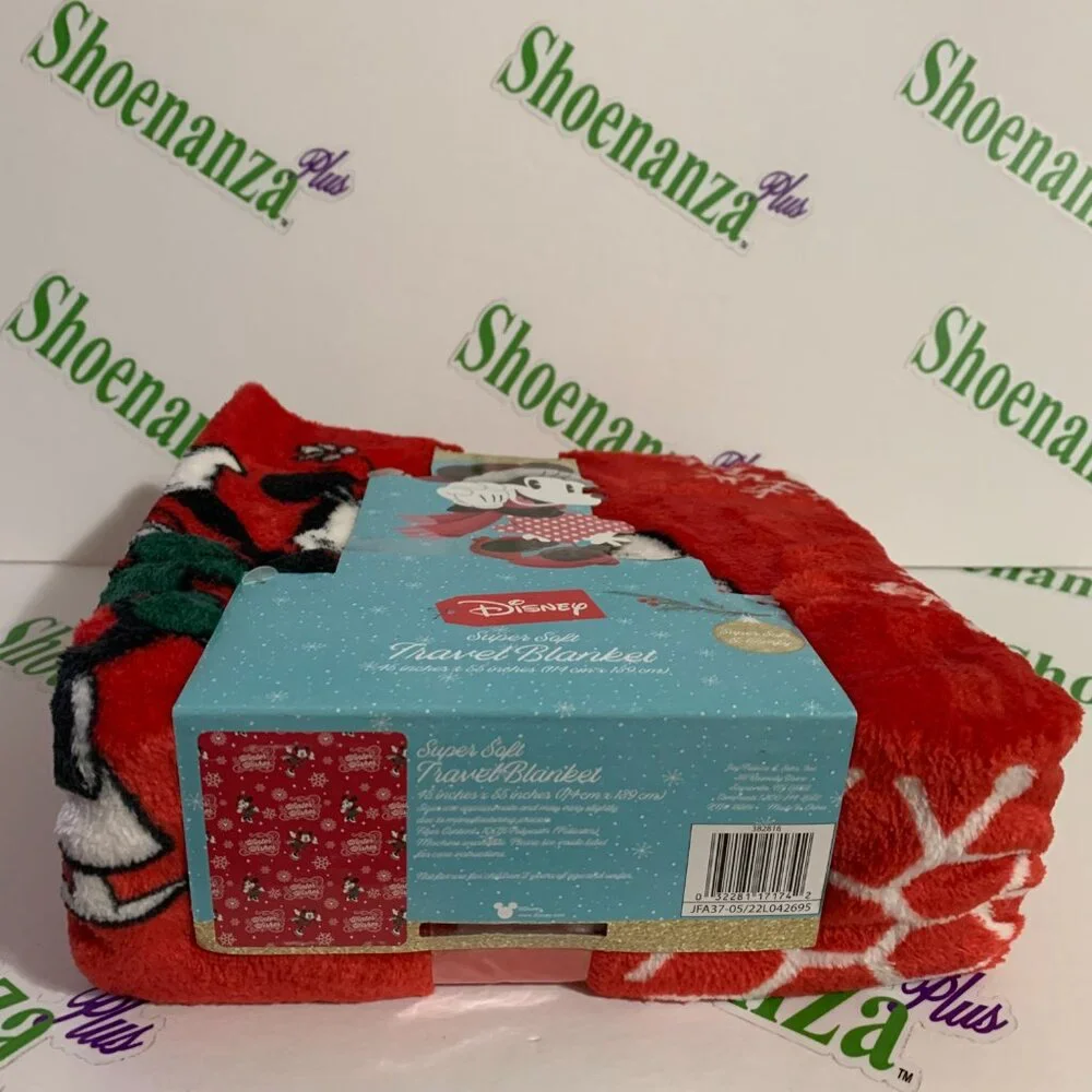 Disney Super Soft Travel Blanket Minnie Mouse Winter Wishes Ice Skating 45